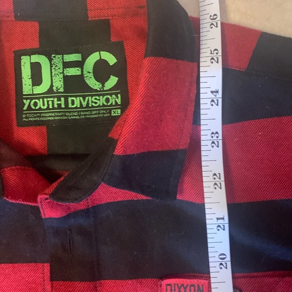 Dixxon Flannel Co DFC Youth Division Boys black/red striped Plaid Shirt, size XL - Picture 4 of 6
